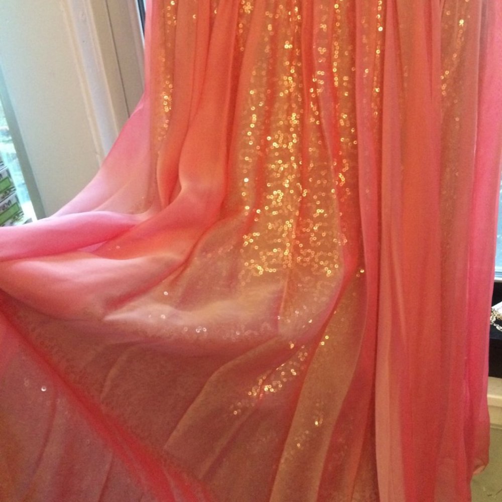 La Femme pink sequin chiffon gown dress size 2 - Picture 6 of 9